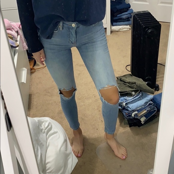Free People Denim - Free people light wash busted knee jeans